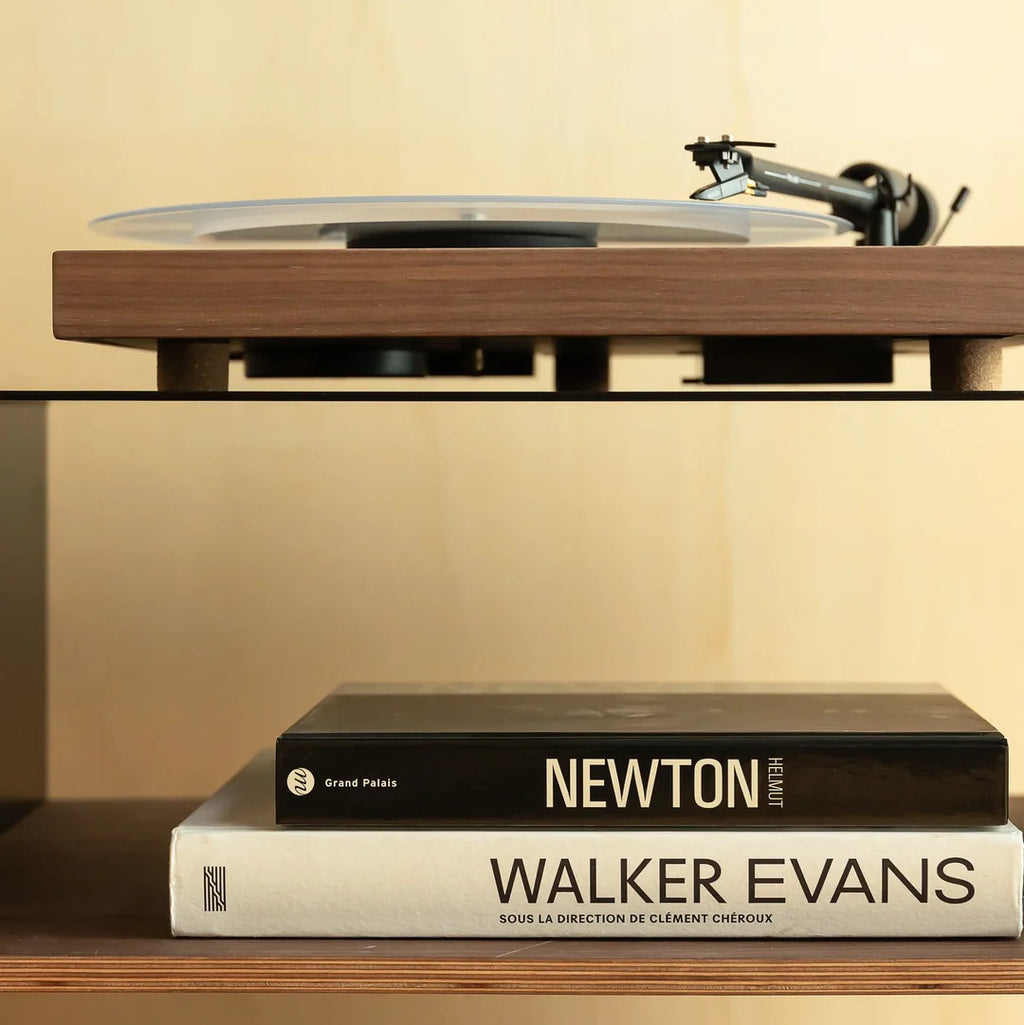 LOIA The Vinyl Console
