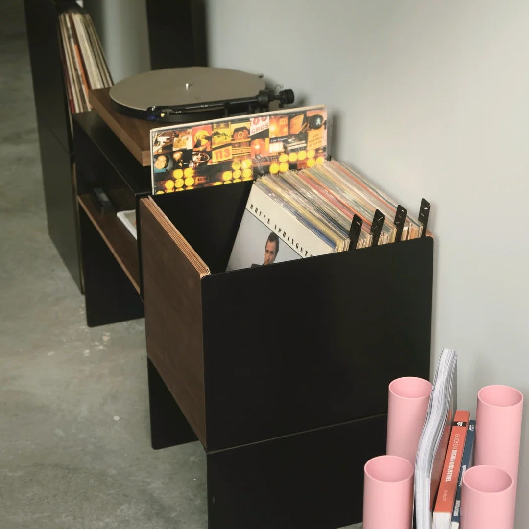 LOIA The Vinyl Console